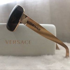 Versace sunglasses 🕶 🌞